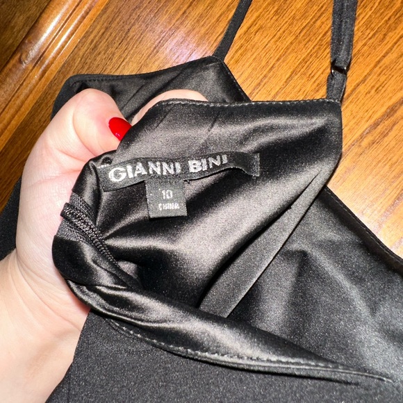 Little Black Dress Moment - Picture 6 of 6